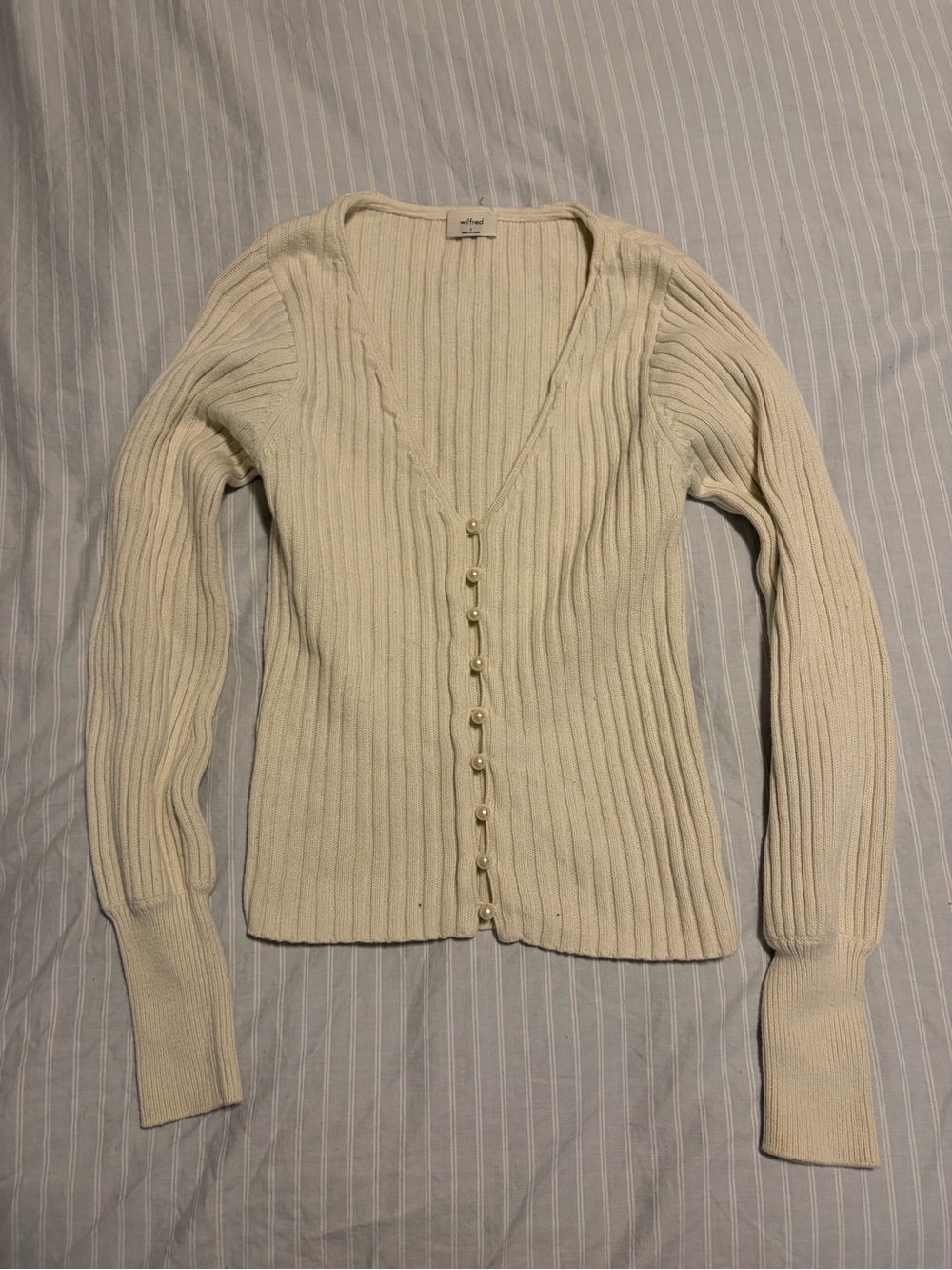Wilfred Ivory Ribbed V-Neck Cardigan with Pearl Buttons